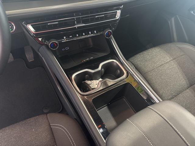 used 2025 Chevrolet Traverse car, priced at $36,750
