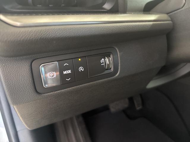 used 2025 Chevrolet Traverse car, priced at $36,750