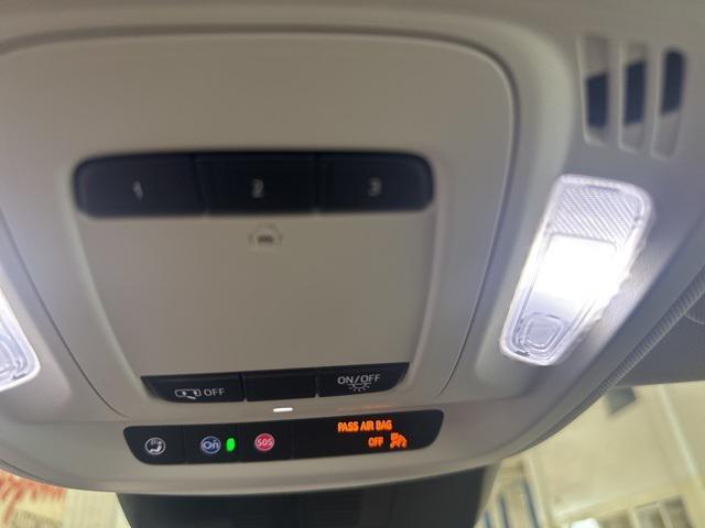 new 2025 Buick Envision car, priced at $39,245