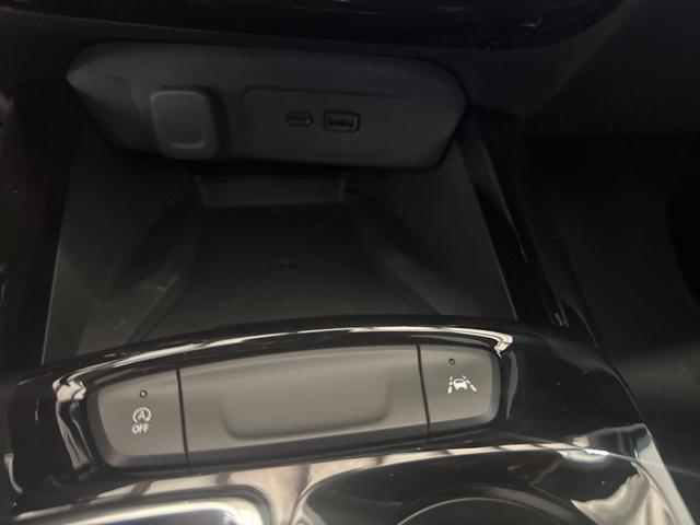 new 2025 Chevrolet Trax car, priced at $27,585