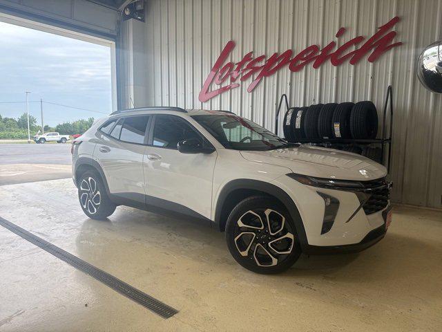 new 2025 Chevrolet Trax car, priced at $26,571