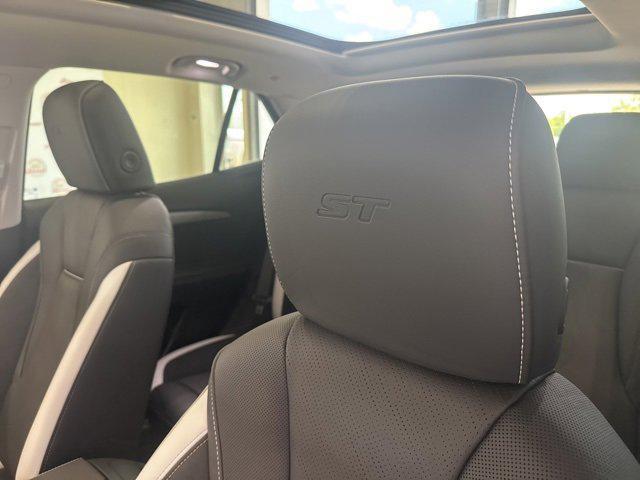 new 2025 Buick Envision car, priced at $41,448