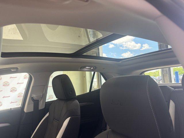 new 2025 Buick Envision car, priced at $41,448