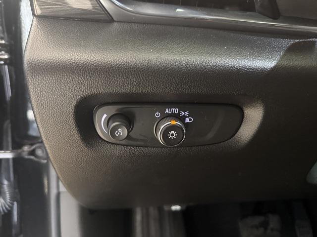 used 2023 Chevrolet Traverse car, priced at $42,999
