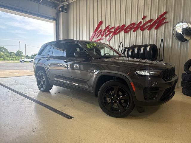 used 2023 Jeep Grand Cherokee car, priced at $31,791