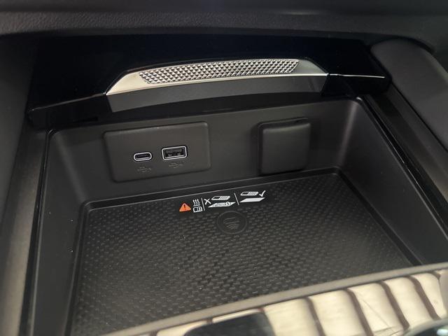new 2025 Buick Envision car, priced at $42,240