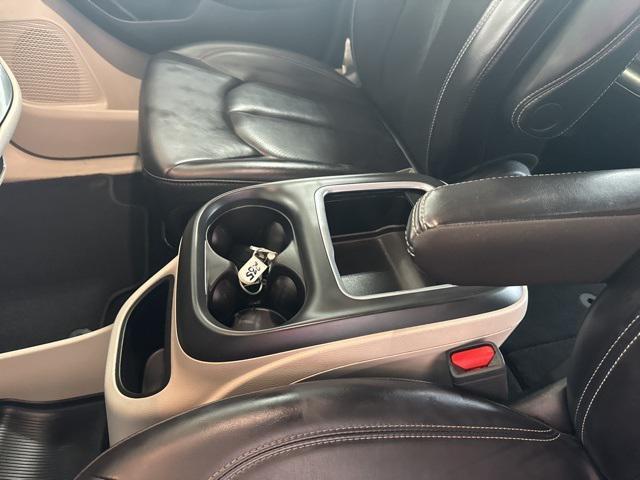 used 2023 Chrysler Pacifica car, priced at $26,999