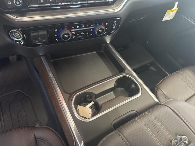 new 2025 Chevrolet Silverado 3500 car, priced at $93,165