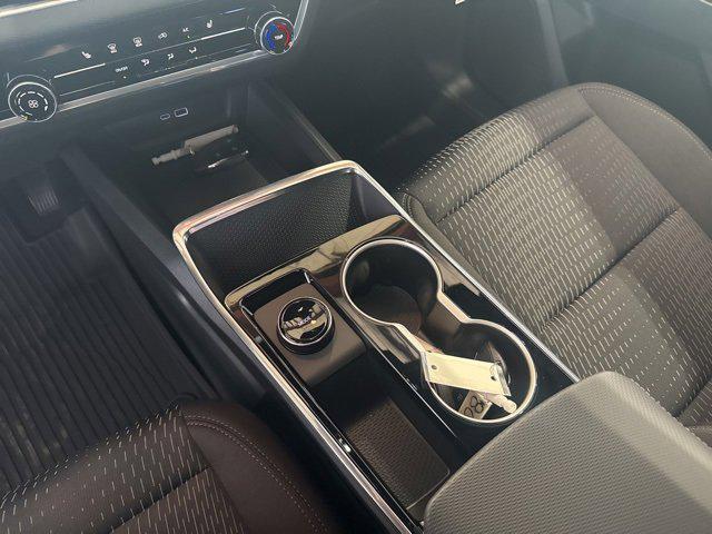 new 2026 Chevrolet Equinox car, priced at $30,123