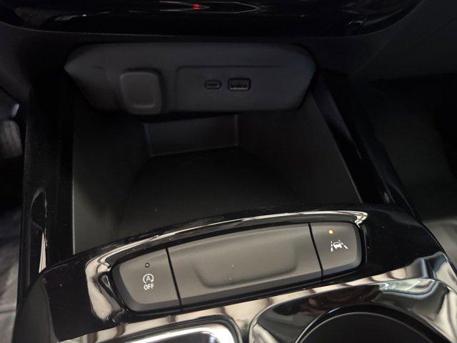 new 2025 Chevrolet Trax car, priced at $26,062