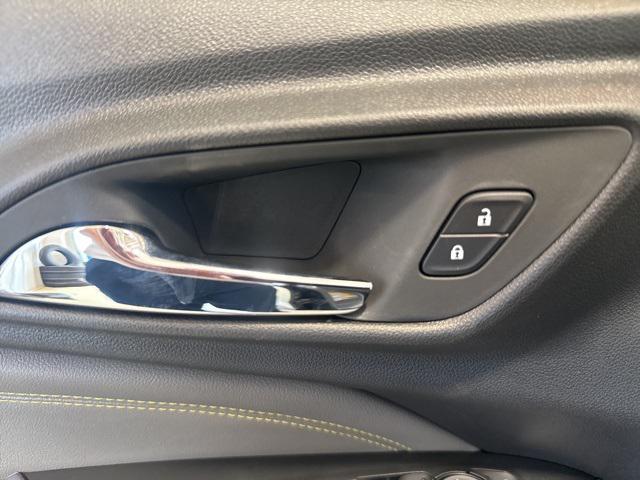 new 2025 Chevrolet Trax car, priced at $27,085