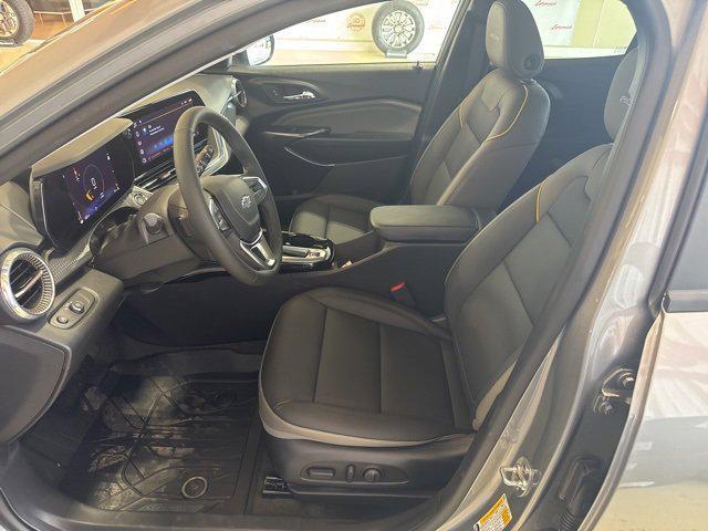 new 2025 Chevrolet Trax car, priced at $26,062