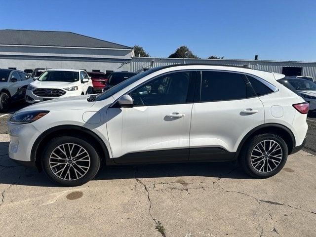 new 2022 Ford Escape PHEV car