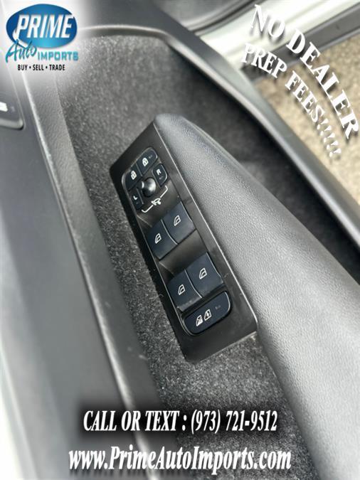 used 2021 Volvo XC40 car, priced at $16,990