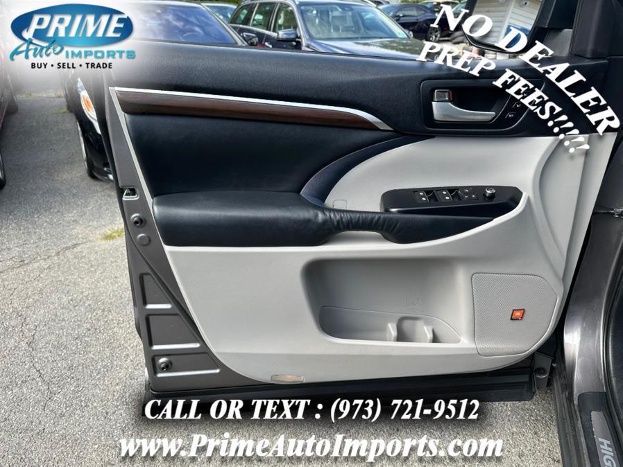 used 2014 Toyota Highlander car, priced at $16,490