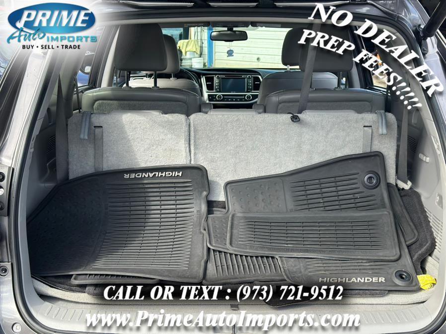 used 2014 Toyota Highlander car, priced at $16,490