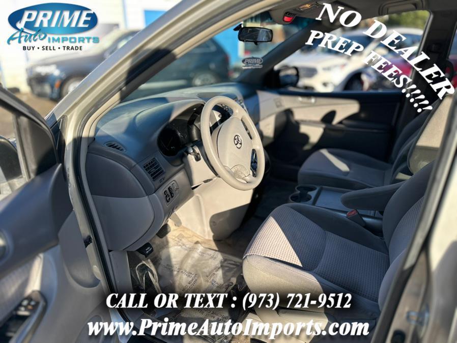 used 2006 Toyota Sienna car, priced at $6,500