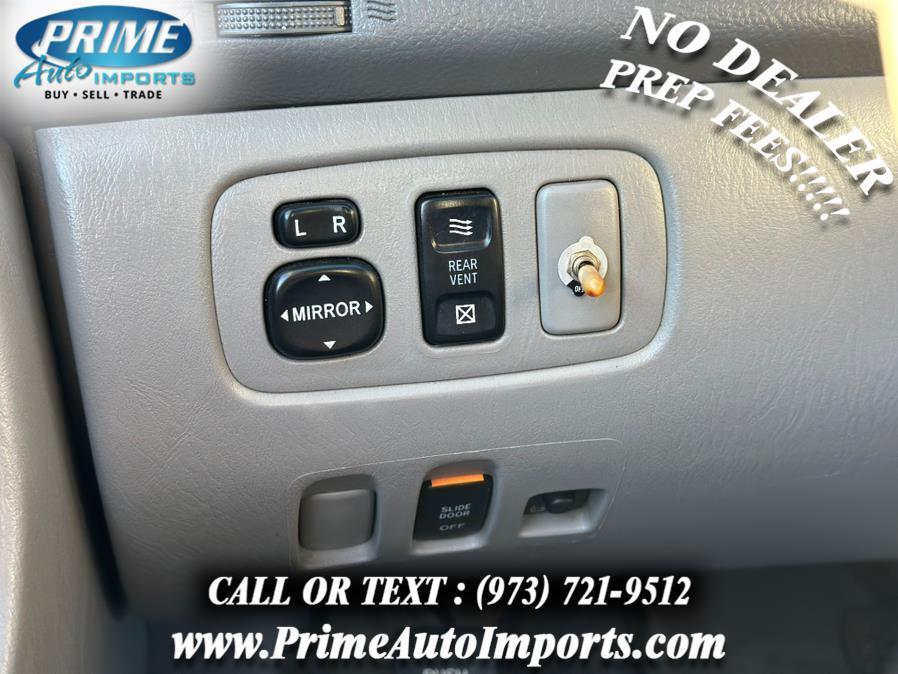 used 2006 Toyota Sienna car, priced at $6,500