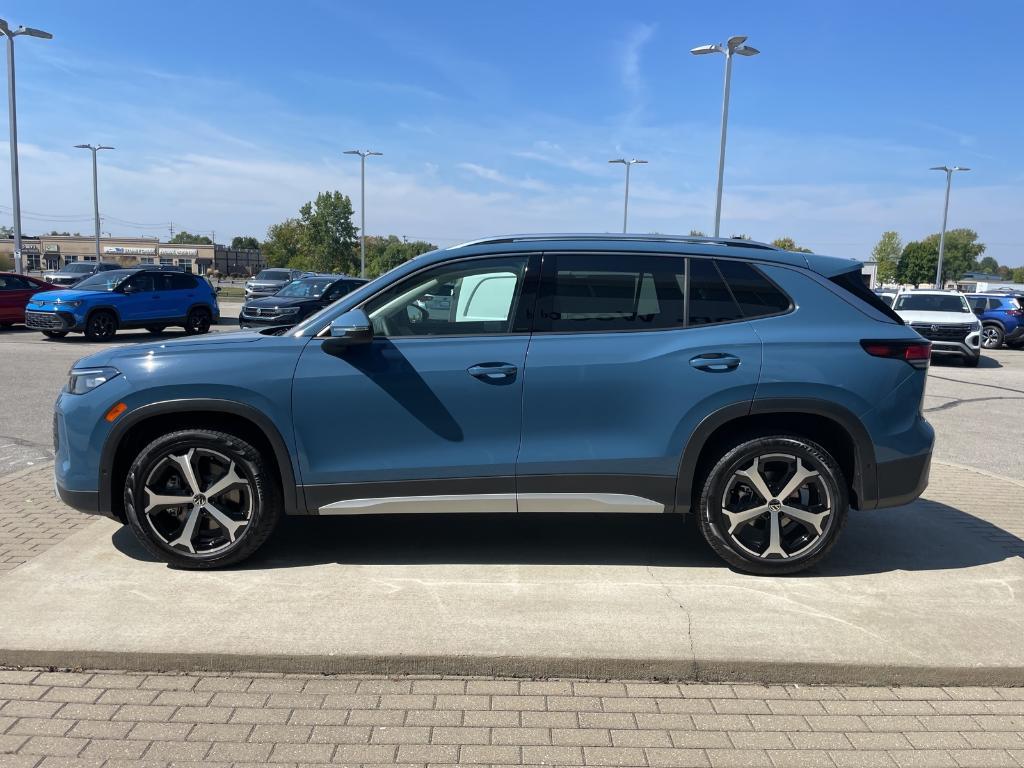 new 2025 Volkswagen Tiguan car, priced at $35,602