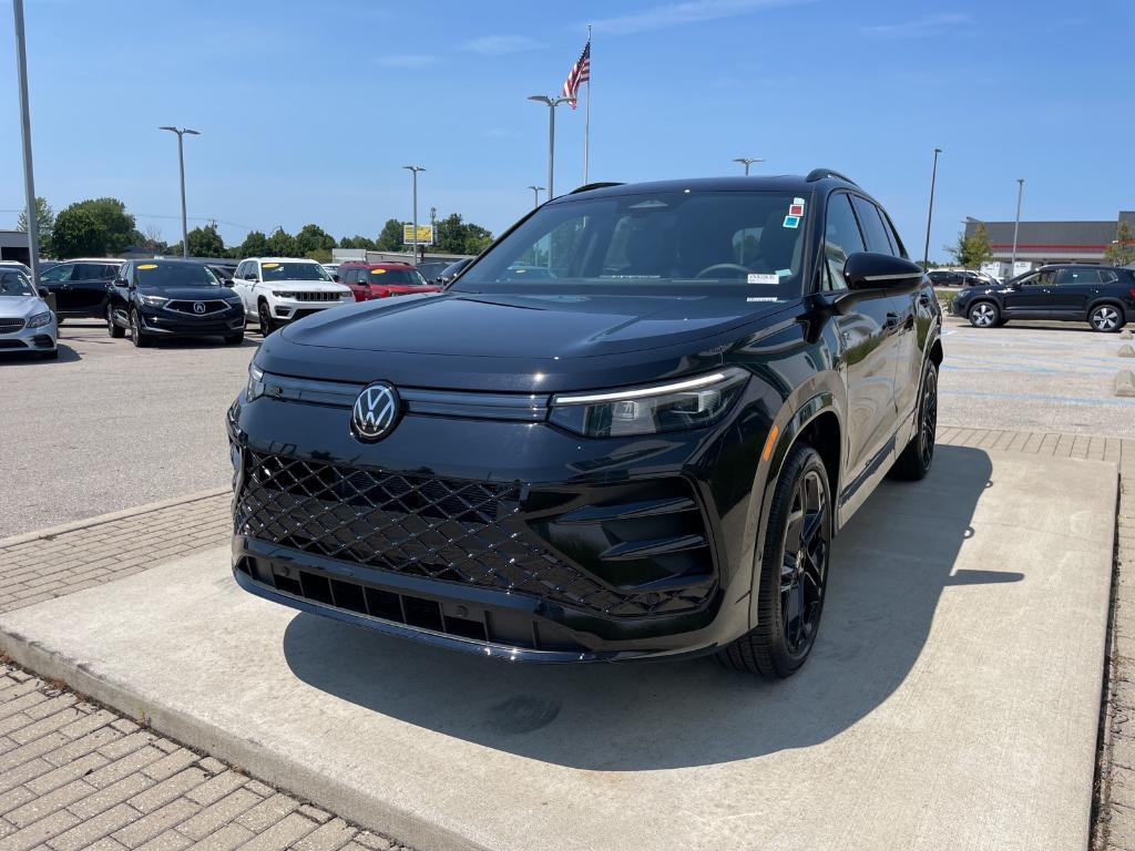 new 2025 Volkswagen Tiguan car, priced at $36,061
