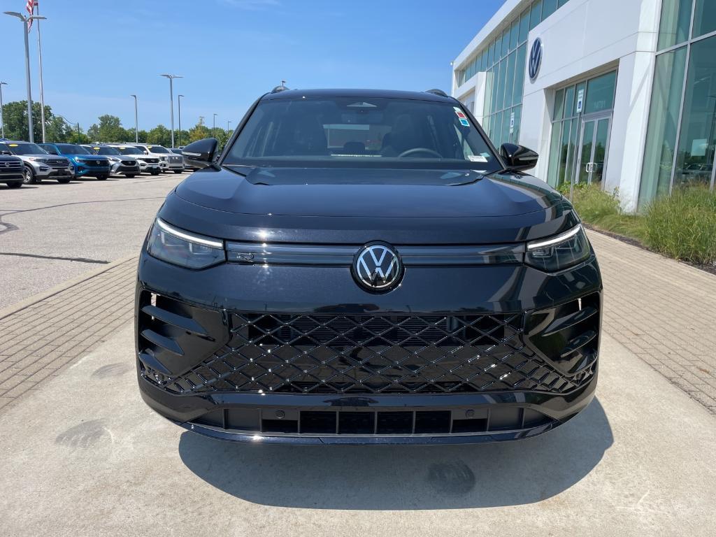 new 2025 Volkswagen Tiguan car, priced at $36,061