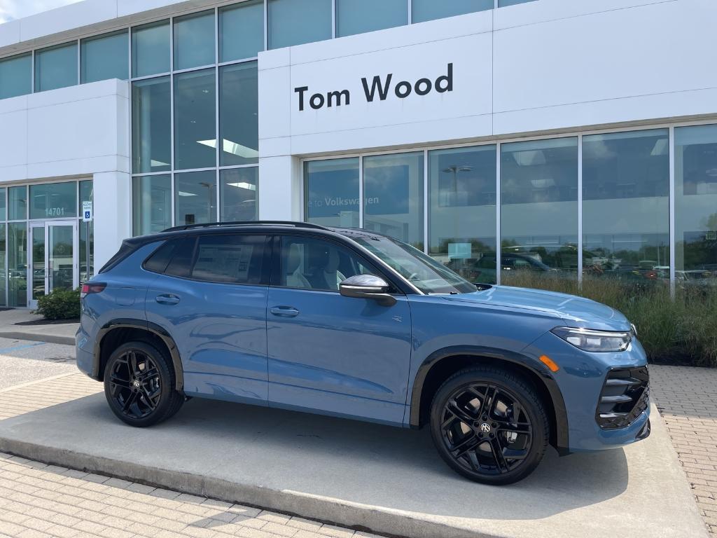 new 2025 Volkswagen Tiguan car, priced at $38,105