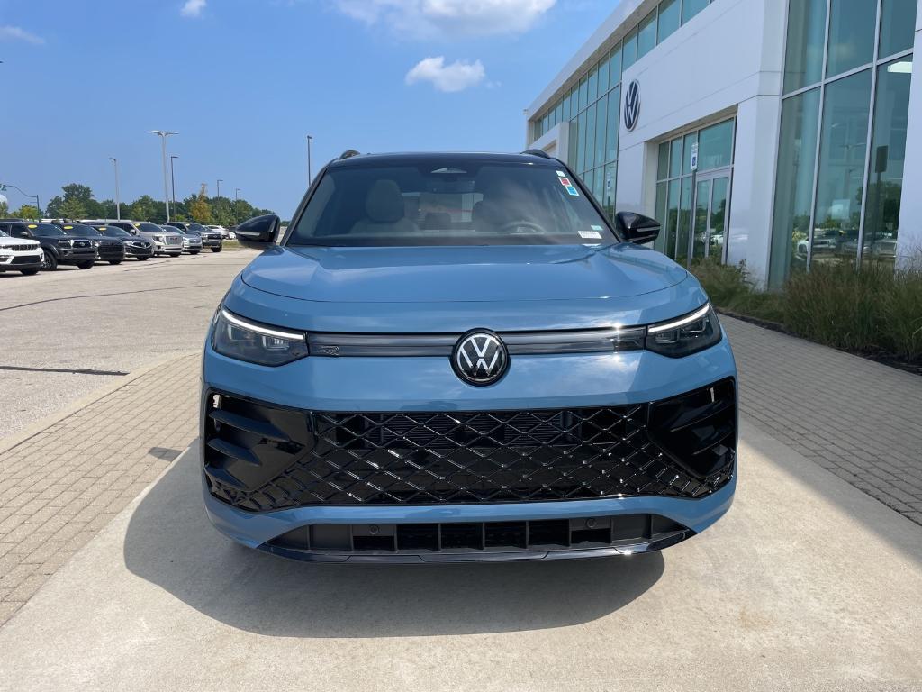 new 2025 Volkswagen Tiguan car, priced at $38,105