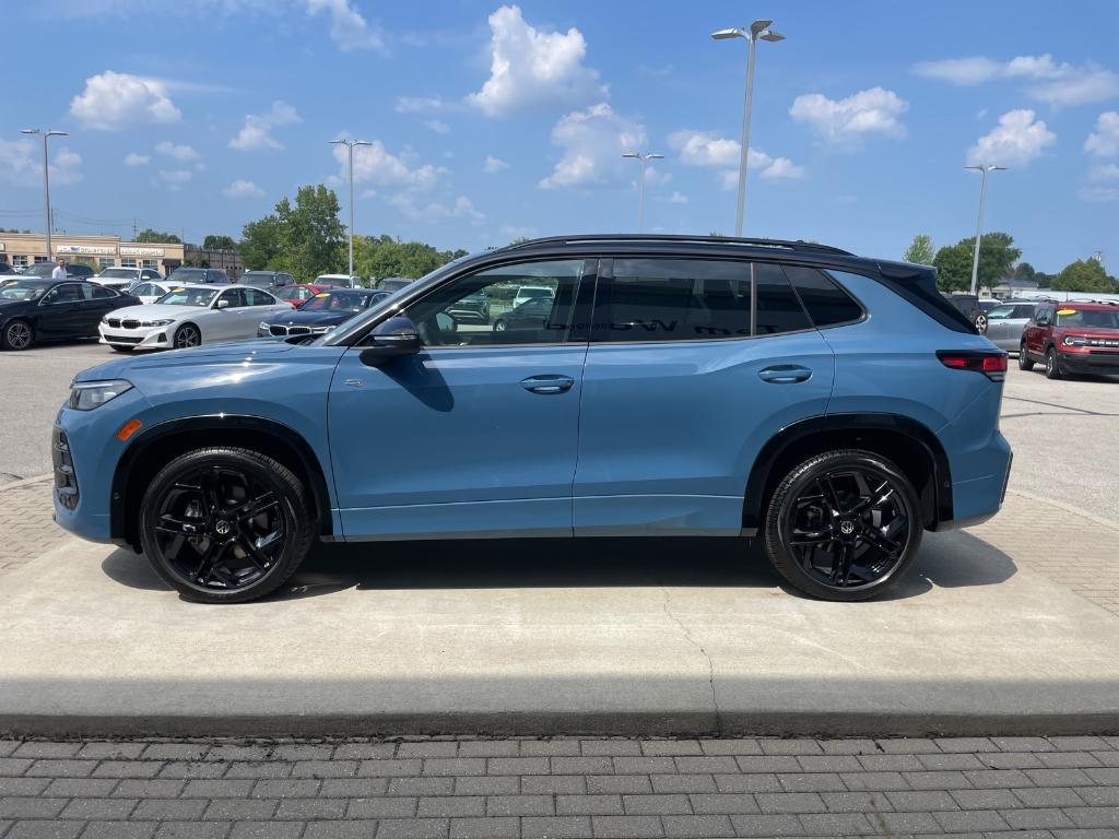new 2025 Volkswagen Tiguan car, priced at $38,105