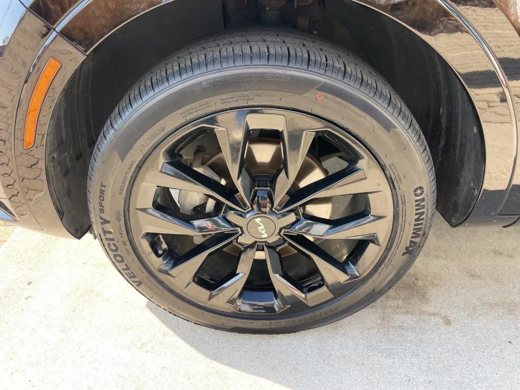 used 2022 Kia Sorento car, priced at $27,941