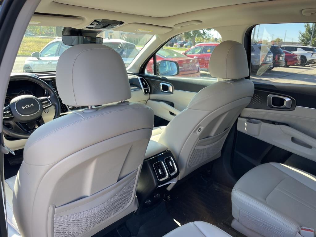 used 2022 Kia Sorento car, priced at $30,929