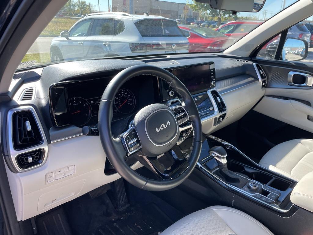 used 2022 Kia Sorento car, priced at $30,929