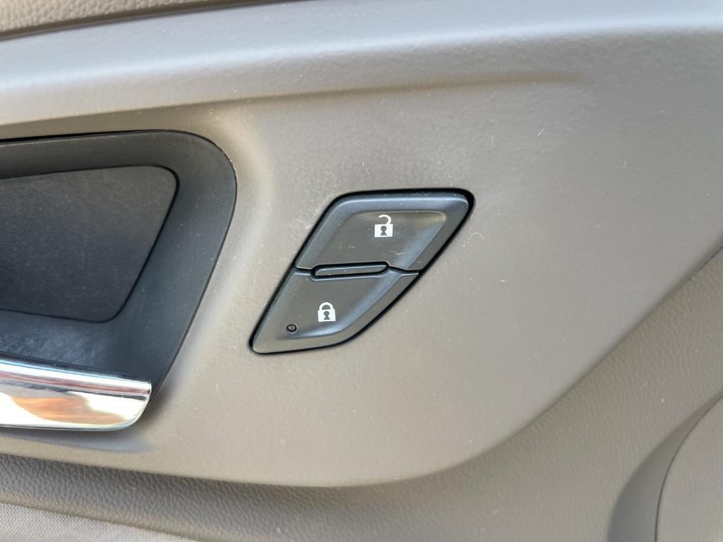 used 2018 Chevrolet Malibu car, priced at $14,291