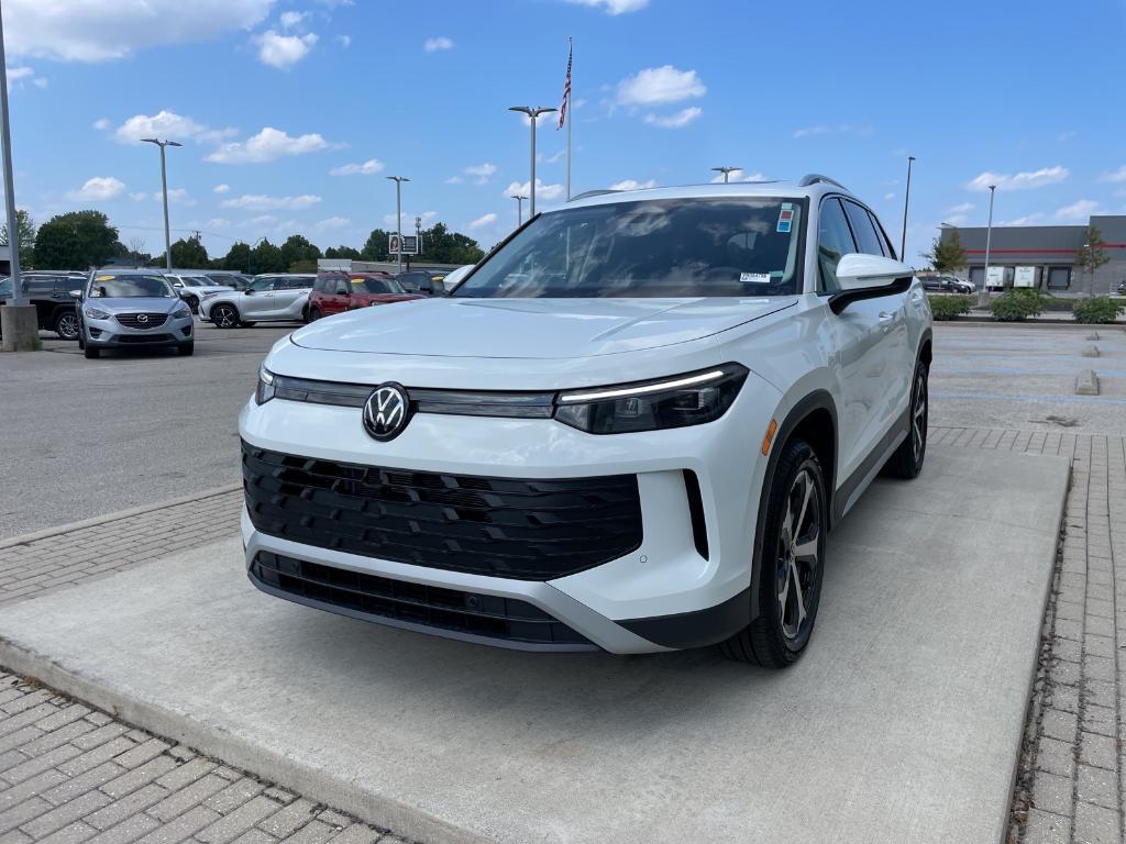 new 2025 Volkswagen Tiguan car, priced at $34,760