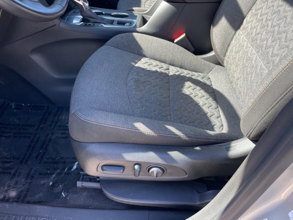 used 2022 Chevrolet Equinox car, priced at $21,689