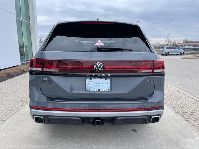 new 2025 Volkswagen Atlas car, priced at $44,271