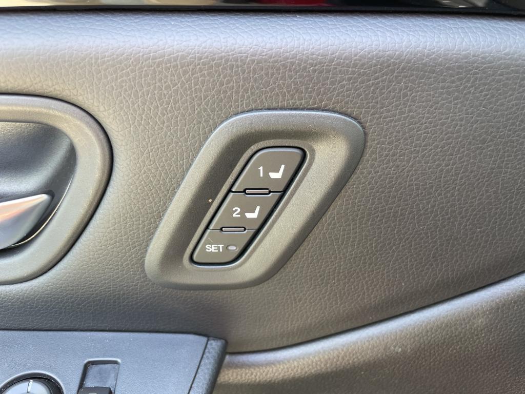used 2025 Honda Pilot car, priced at $40,972