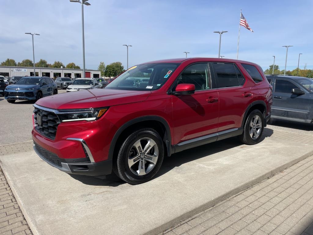 used 2025 Honda Pilot car, priced at $40,972