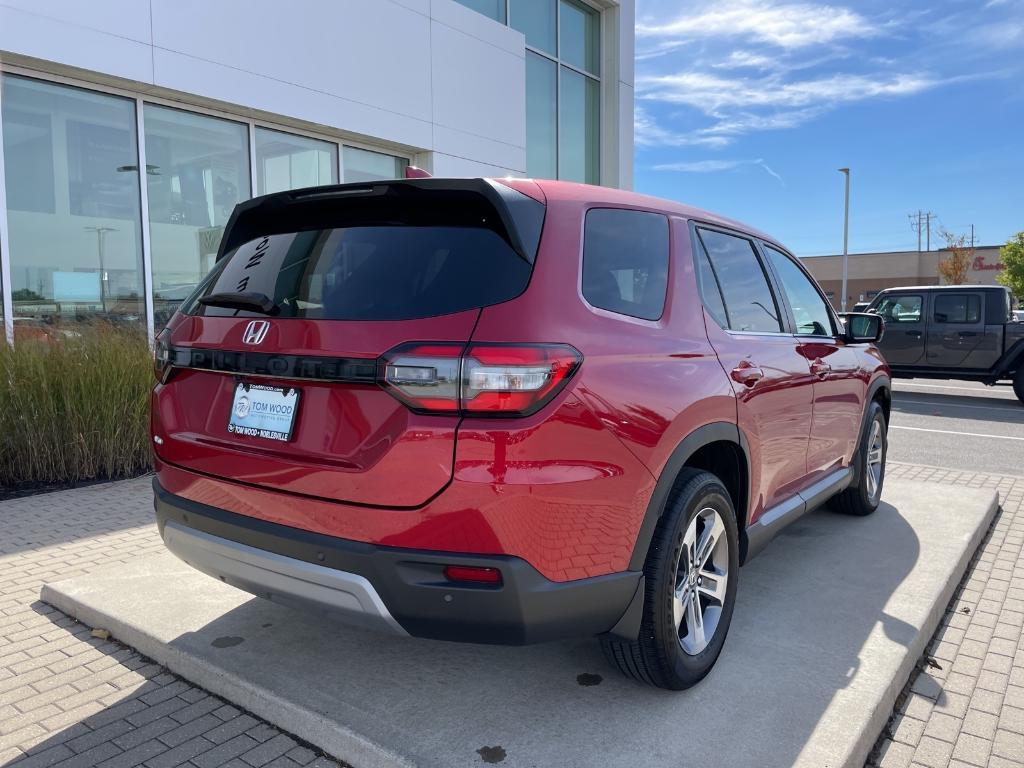 used 2025 Honda Pilot car, priced at $40,972