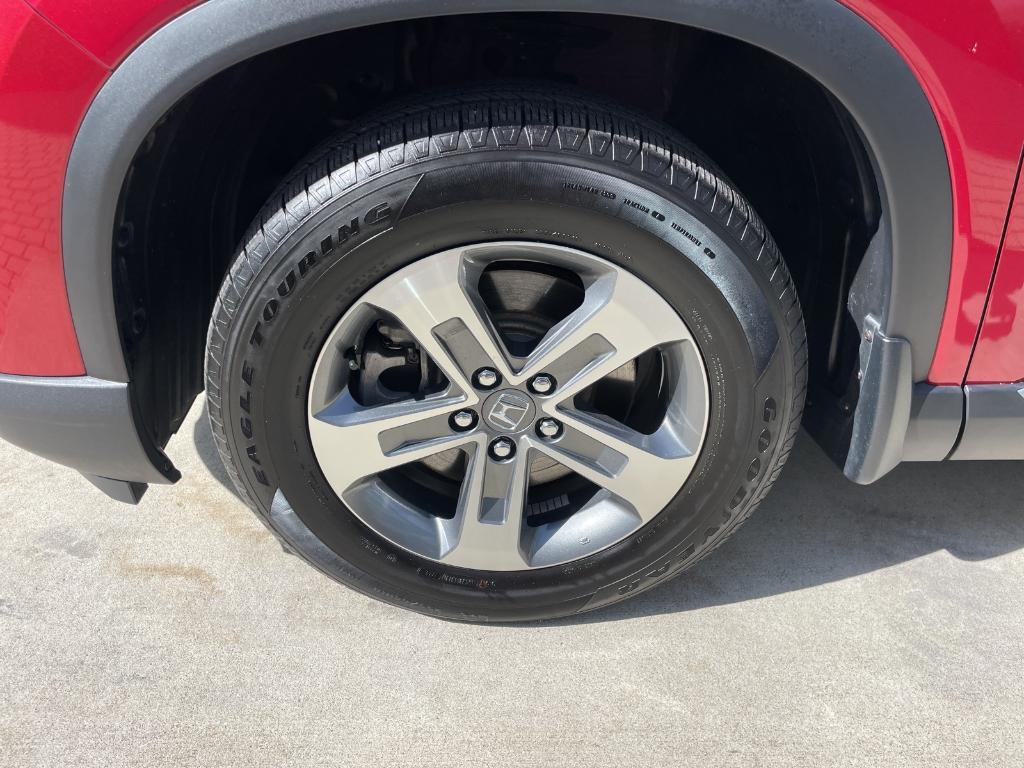 used 2025 Honda Pilot car, priced at $40,972