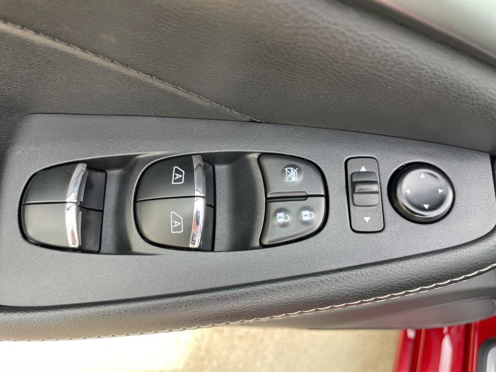 used 2023 Nissan Maxima car, priced at $27,154