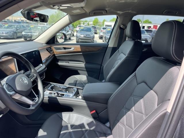 new 2025 Volkswagen Atlas car, priced at $41,443