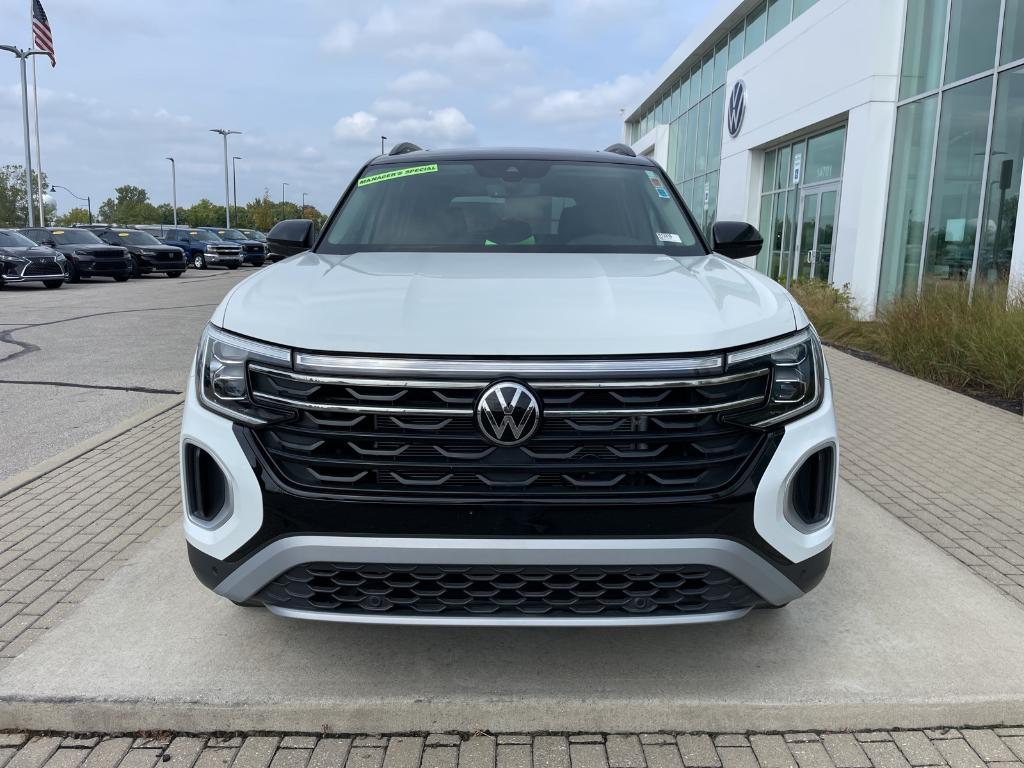 new 2025 Volkswagen Atlas car, priced at $45,360