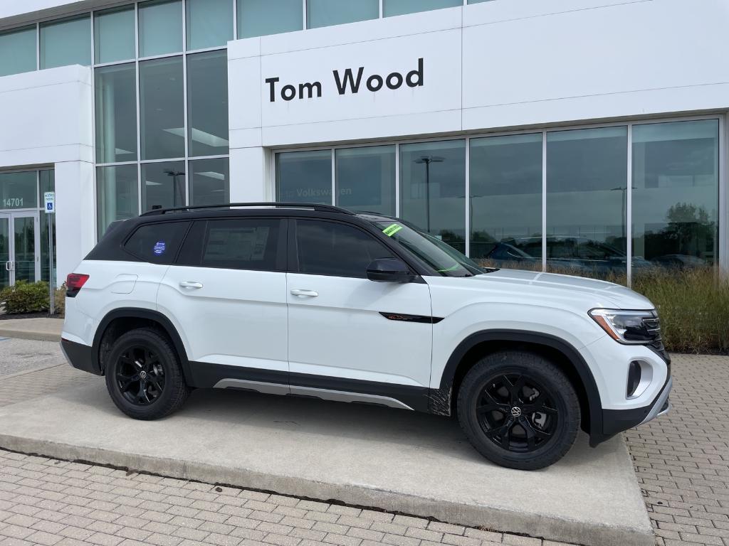 new 2025 Volkswagen Atlas car, priced at $45,360