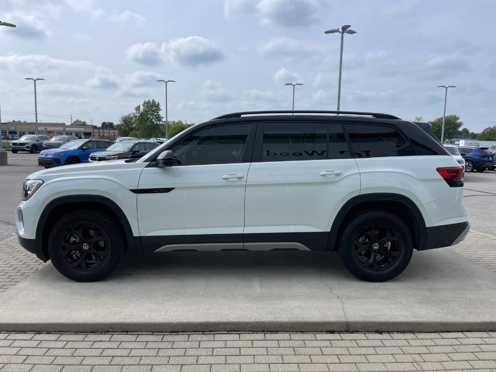 new 2025 Volkswagen Atlas car, priced at $45,360