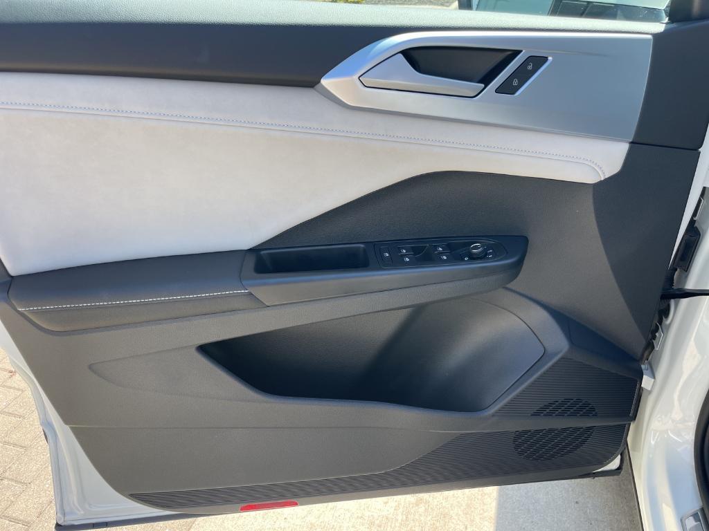 used 2025 Volkswagen Taos car, priced at $30,612
