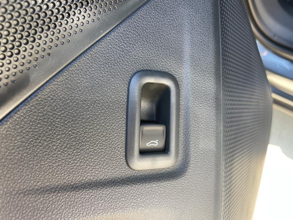new 2025 Volkswagen Tiguan car, priced at $37,383