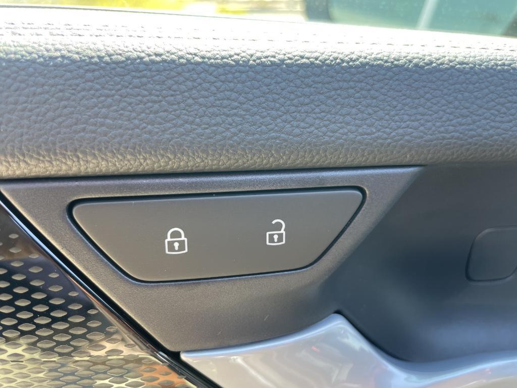 new 2025 Volkswagen Tiguan car, priced at $37,383