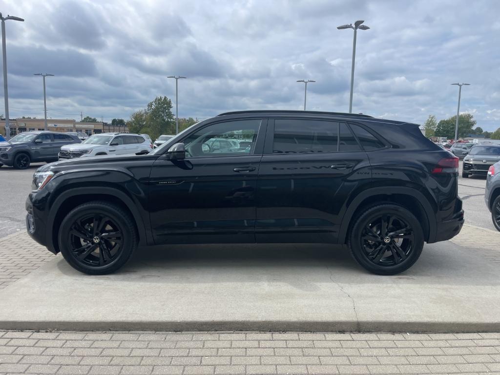 new 2026 Volkswagen Atlas Cross Sport car