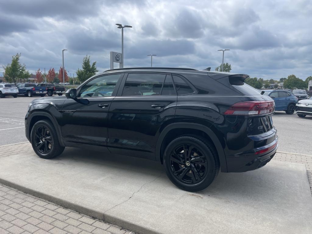 new 2026 Volkswagen Atlas Cross Sport car