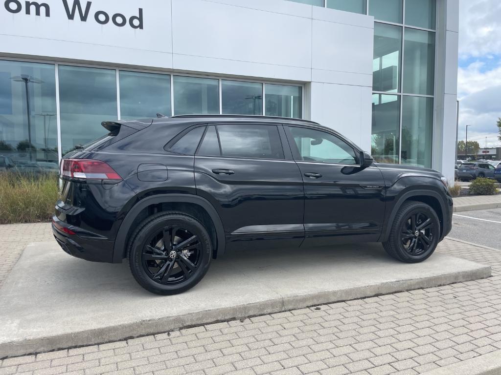 new 2026 Volkswagen Atlas Cross Sport car
